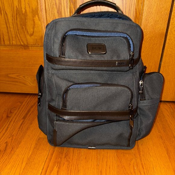 TUMI Alpha 3 Brief Pack in Anthracite - EUC - Picture 3 of 16